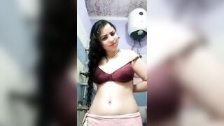 بنت مطلقة تريد عير تستعرض – مشاهدة سكس عربي كامل